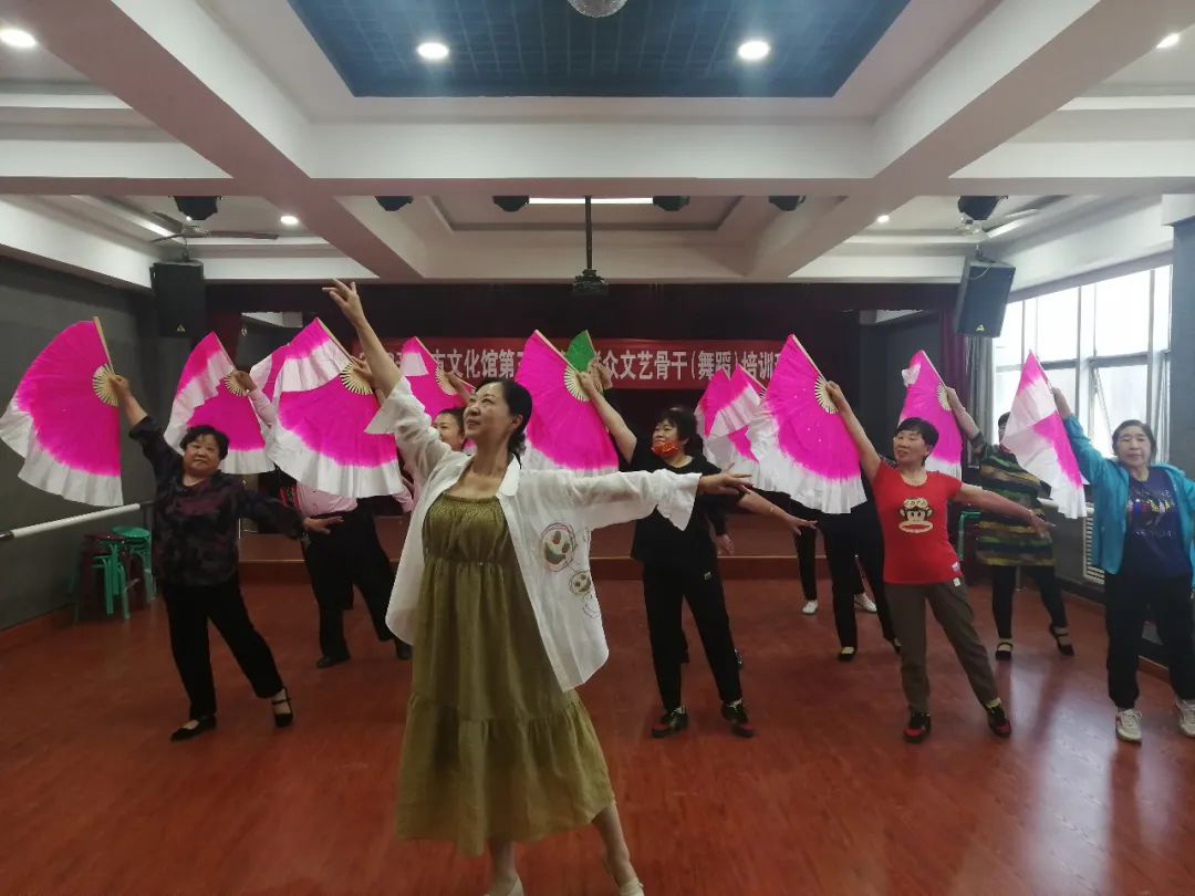 “文化宣传周”辛集市文化馆 戏曲舞蹈培训 书法展 消防安全 文化惠民齐头并进