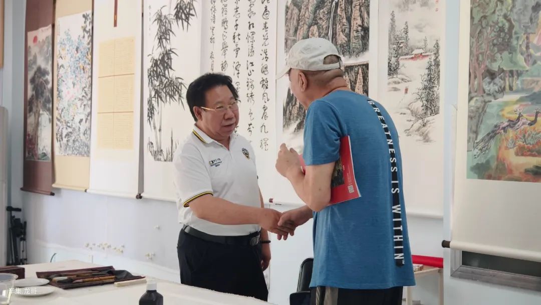 尹二军艺术工作室举办“双争”有我——辛集市“庆七一·颂党恩”书画作品展。