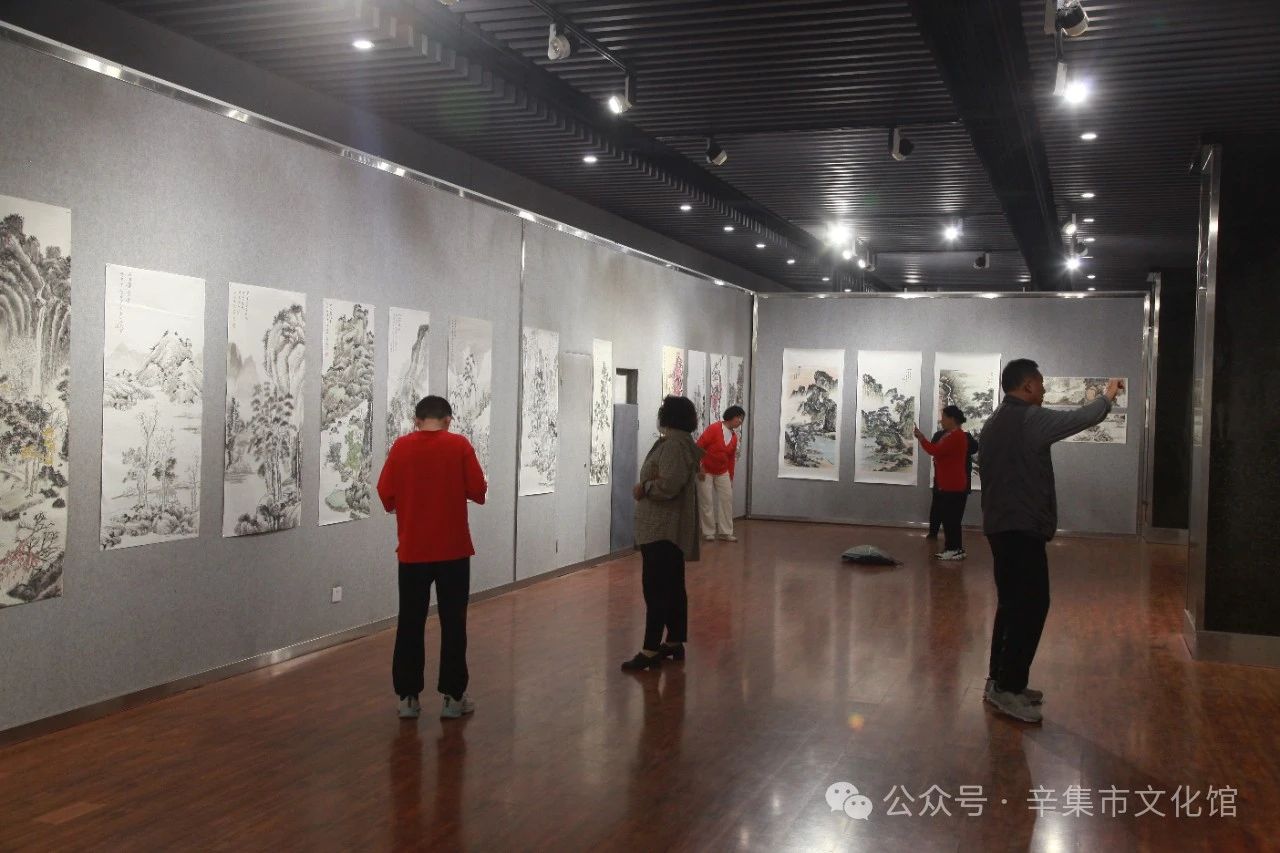 未来之期～齐志强学生绘画作品展于5月1日--6日在辛集市文化馆三楼展览厅成功举办