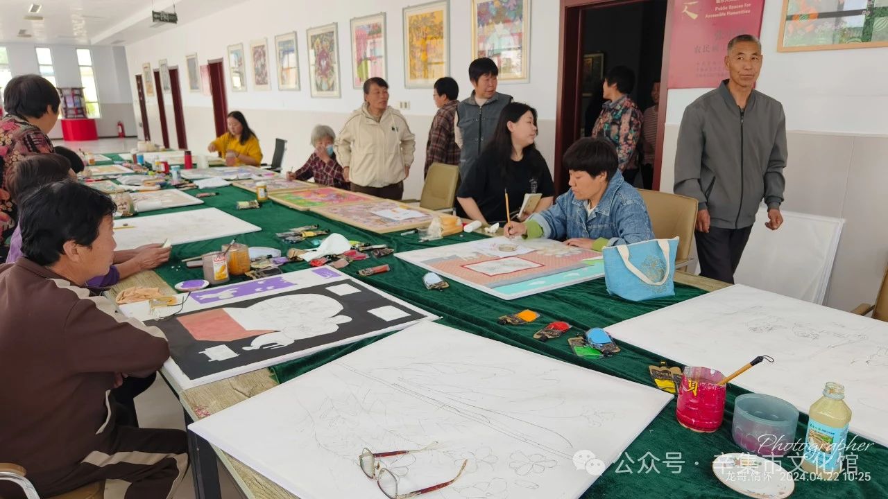 天宫营乡王下村农民画比赛在辛集市天宫营乡王下村农民画展厅成功举办