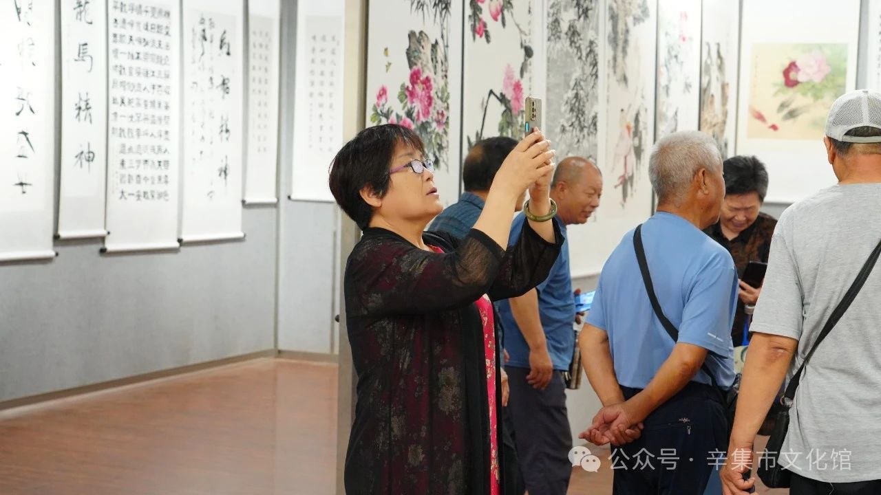 “翰墨颂党恩 丹青抒华章”，2024年辛集市庆“七一”书画展于7月1日-5日在文化馆三楼展览厅隆重展出